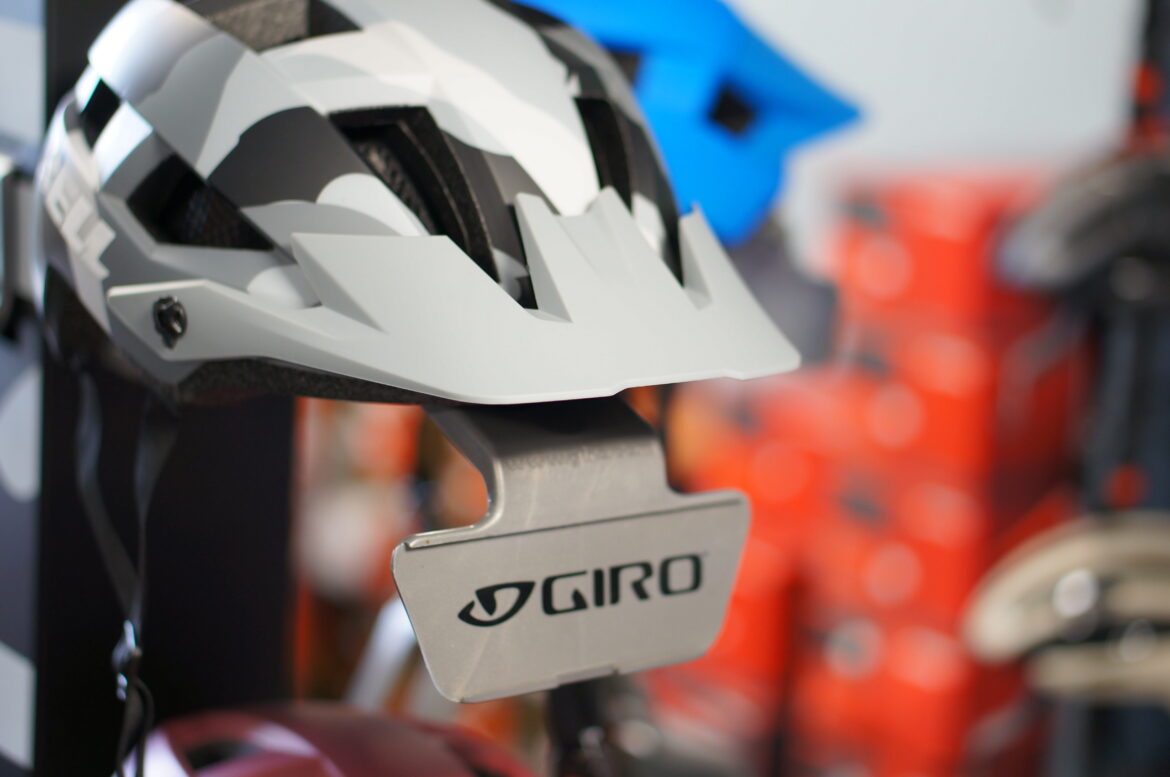 Sportovní vybavení Beroun. U nás najdete vše pro cyklistiku a lyžování. Jsme malý, ale profesionální sport a servis v Hořovicích